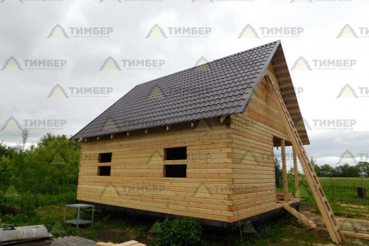 Загородный дом с мансардой и террасой