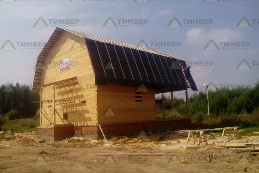 Садовый домик с мансардой и верандой